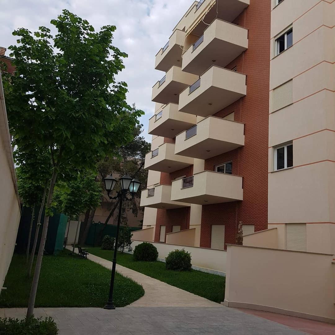 Relax Apartments Golem Голем Экстерьер фото